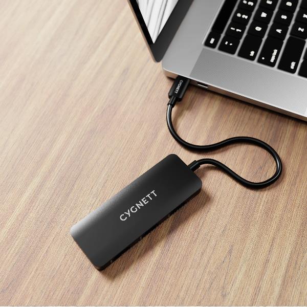 Adattatore USB-C Cygnett Unite 3in1 a Triple HDMI Hub 4K
