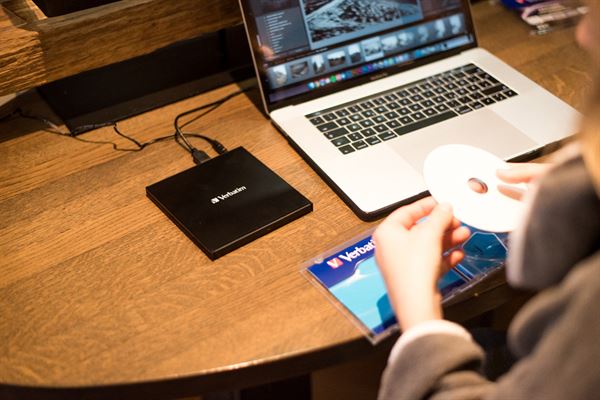 Masterizzatore Esterno Verbatim Ultra HD 4K Blu-Ray Writer USB-C - immagine 3