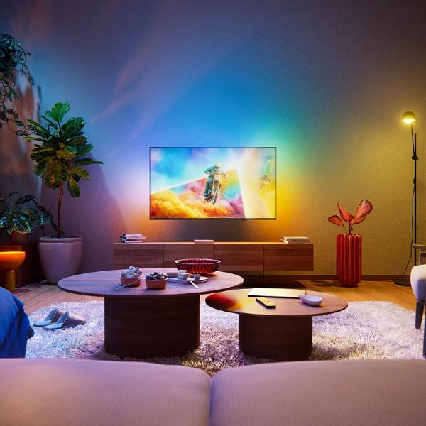 TV Philips 50 QLED 4K UHD Smart Ambilight TITAN OS - SKU: 50PQS8501/12