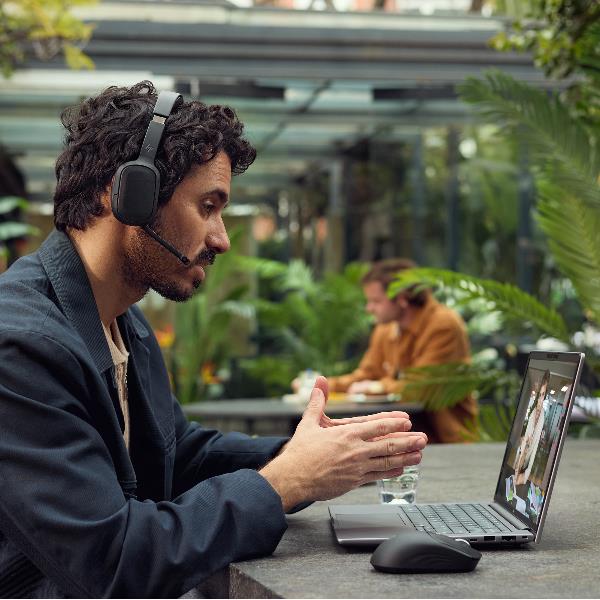 Cuffie Wireless Poly HP FOCUS 650 BT con Noise Canceling per Ufficio - SKU: C56XPAA - Immagine 3