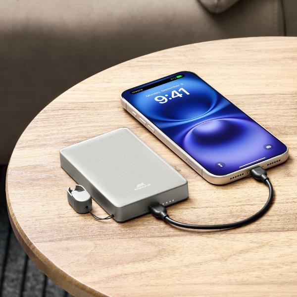 Power Bank Rivacase VA2617 15W Ricarica Rapida Compatta 200g - immagine 18