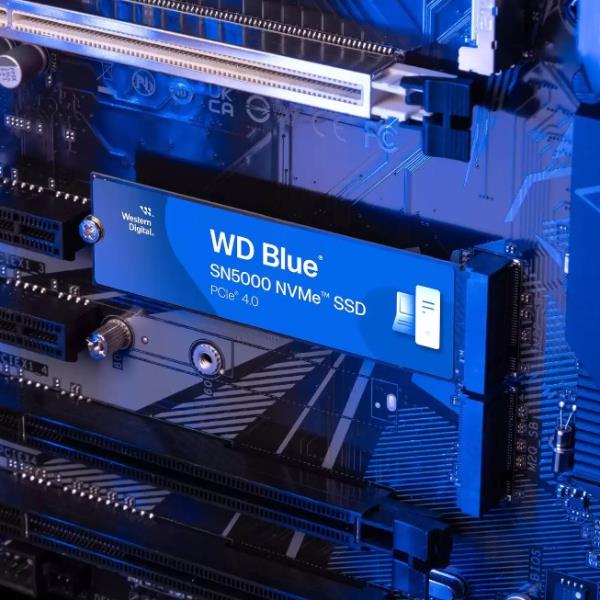 SSD Interno Sandisk WD Blue 4TB PCIe 4.0 NVMe 5500 MBs - SKU: WDS400T4B0E - Immagine 2